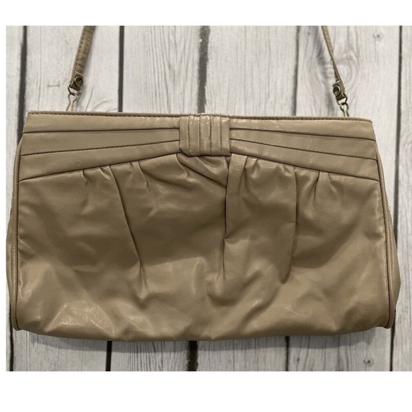 MCI World of Fine Handbags Handbags - MCI World of Fine Handbags Beige‎ Faux Leather Clutch Shoulder Bag